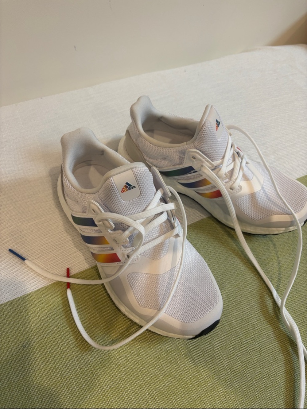 adidas women’s White Sneakers with Rainbow Stripe Detail